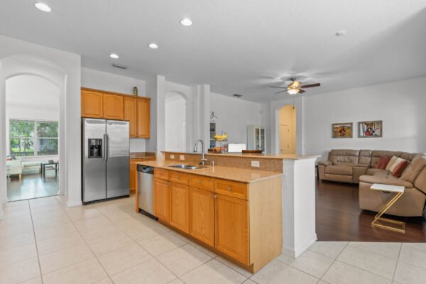 12737-bideford-avenue-windermere-fl-34786-19-scaled-600x400