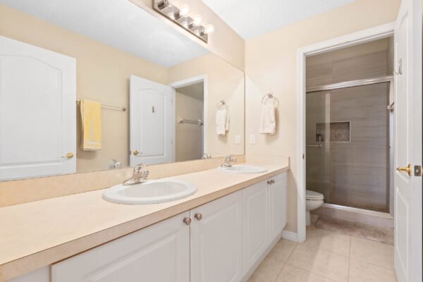12737-bideford-avenue-windermere-fl-34786-26-scaled-600x400