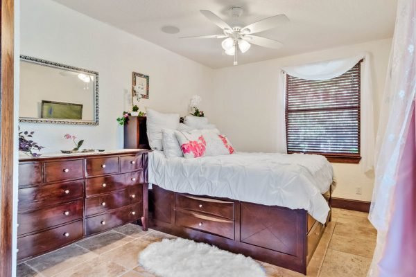 5957-marleon-drive-windermere-fl-34786-29-scaled-600x400-1