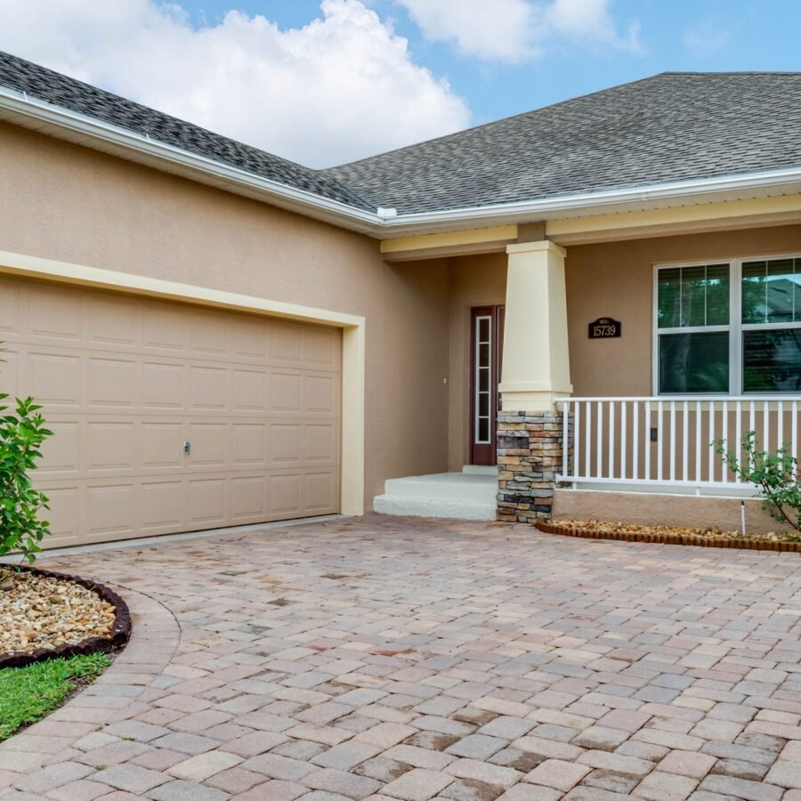 15739-signature-drive-winter-garden-fl-34787-05-scaled-1-900x900 15739-signature-drive-winter-garden-fl-34787-05-scaled-1-900x900