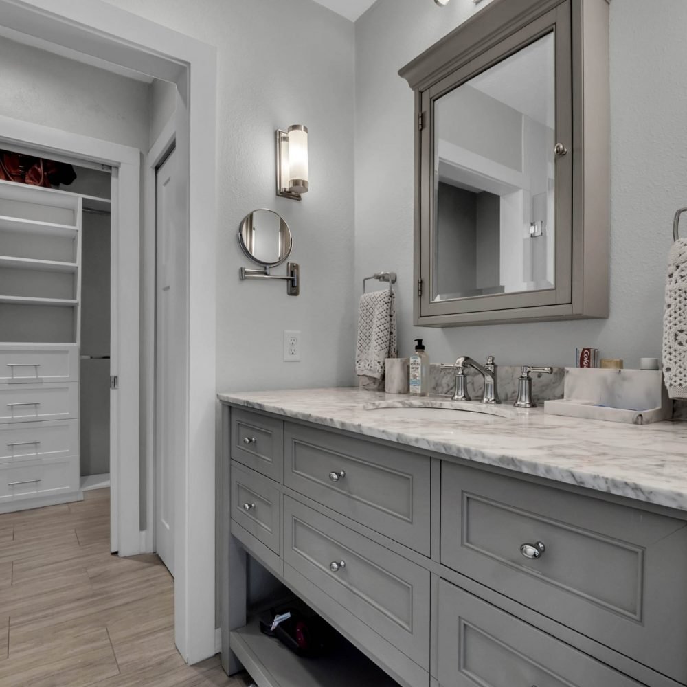 1350-crescent-lake-drive-windermere-fl-34786-09-scaled-1000x1000-1