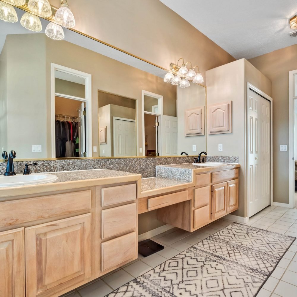 11365-willow-gardens-drive-windermere-fl-34786-13-scaled-1000x1000-1