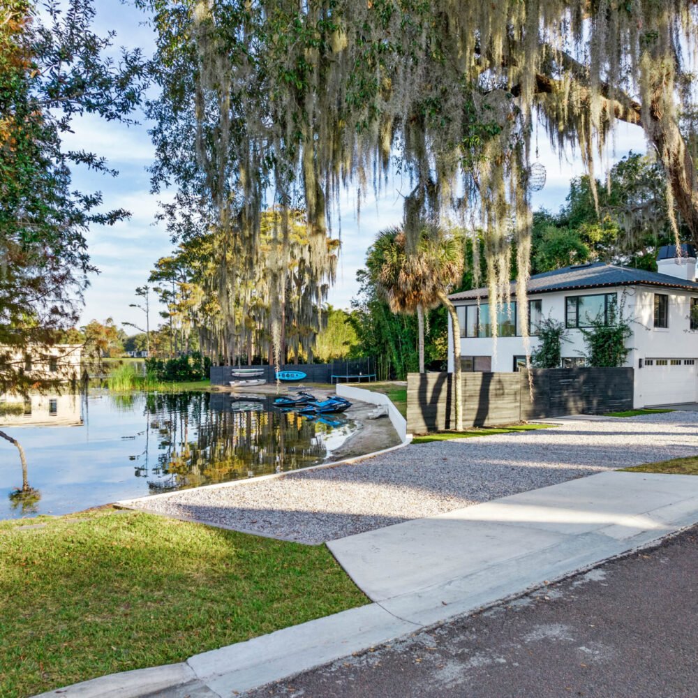 31-pine-street-windermere-fl-34786-48-scaled-1000x1000
