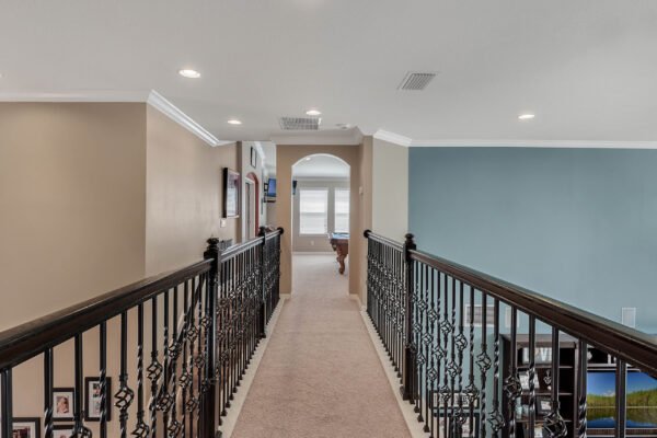 15540-sandfield-loop-winter-garden-fl-34787-24-scaled-600x400