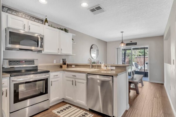 15321-harrowgate-way-winter-garden-fl-34787-20-scaled-600x400