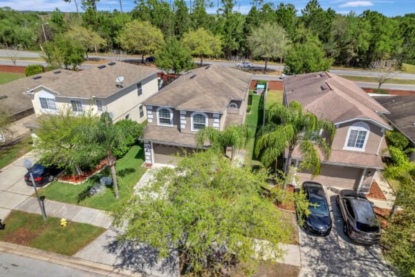 15321-harrowgate-way-winter-garden-fl-34787-32-scaled-600x400