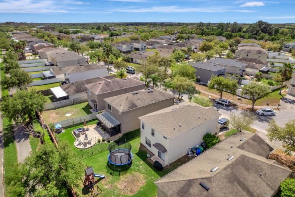 15321-harrowgate-way-winter-garden-fl-34787-37-scaled-600x400