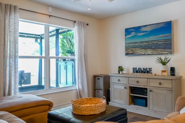 15321-harrowgate-way-winter-garden-fl-34787-extra-4-edit-edit-scaled-600x400