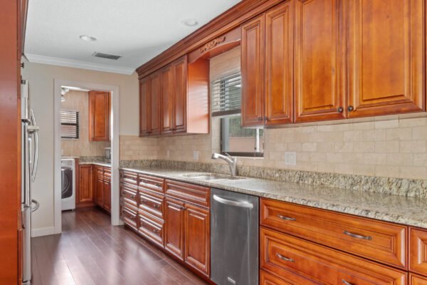 6526-sawyer-shores-lane-windermere-fl-34786-13--scaled