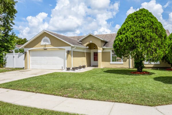2835-bolton-bend-orlando-fl-32817-02-scaled