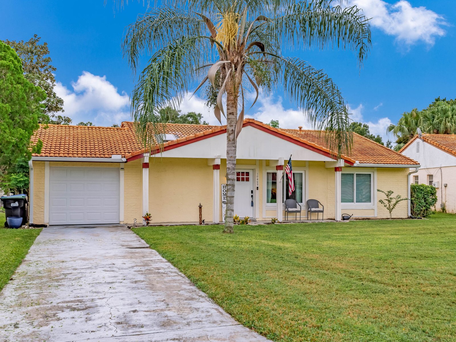 amazing opportunity for one lucky buyer in a price range that is almost impossible to obtain a move in, well cared for single family home in this area, jutland court orlando fl