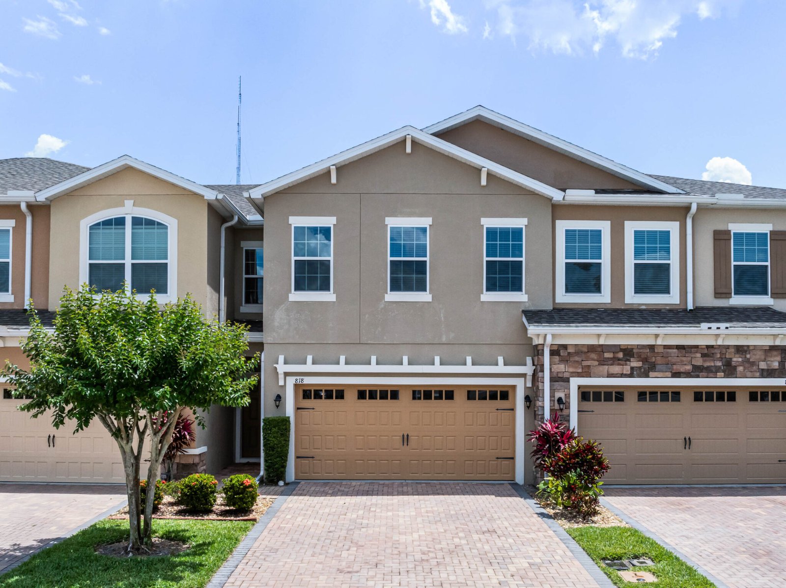 downtown winter garden luxury townhouse with car garage backing to the orange county bike trail in walkers grove, walkers grove lane winter garden fl