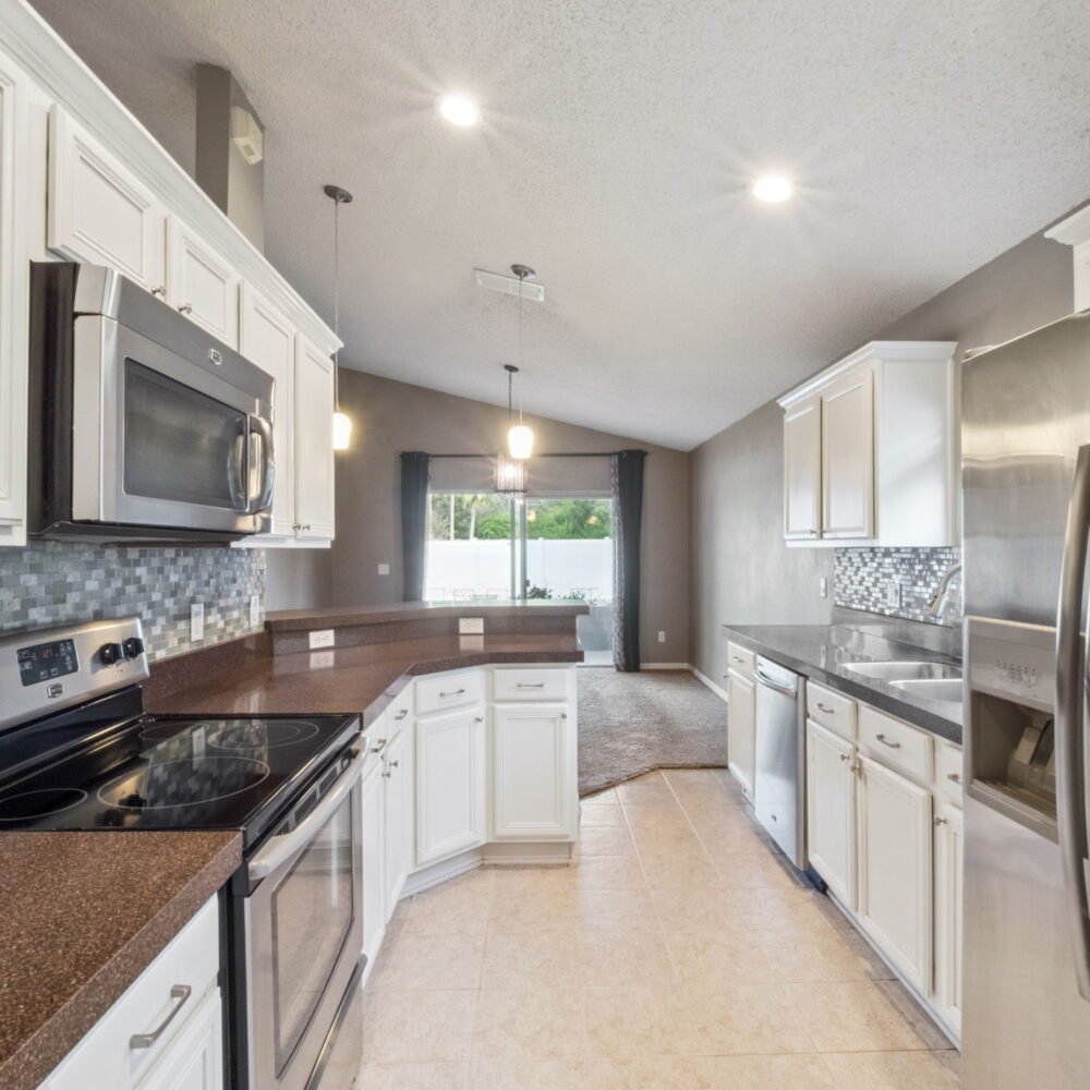 19-web-or-mls-427_Dunoon_St__Ocoee__FL_34761-19406_P1630476